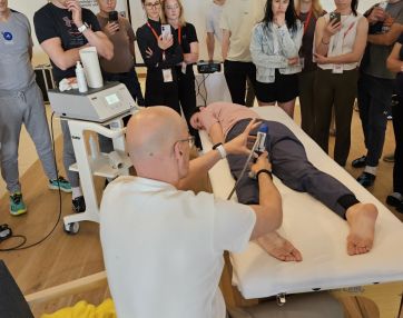 Wintecare tecar ems shockwave kongress fizian 042026 3jkh